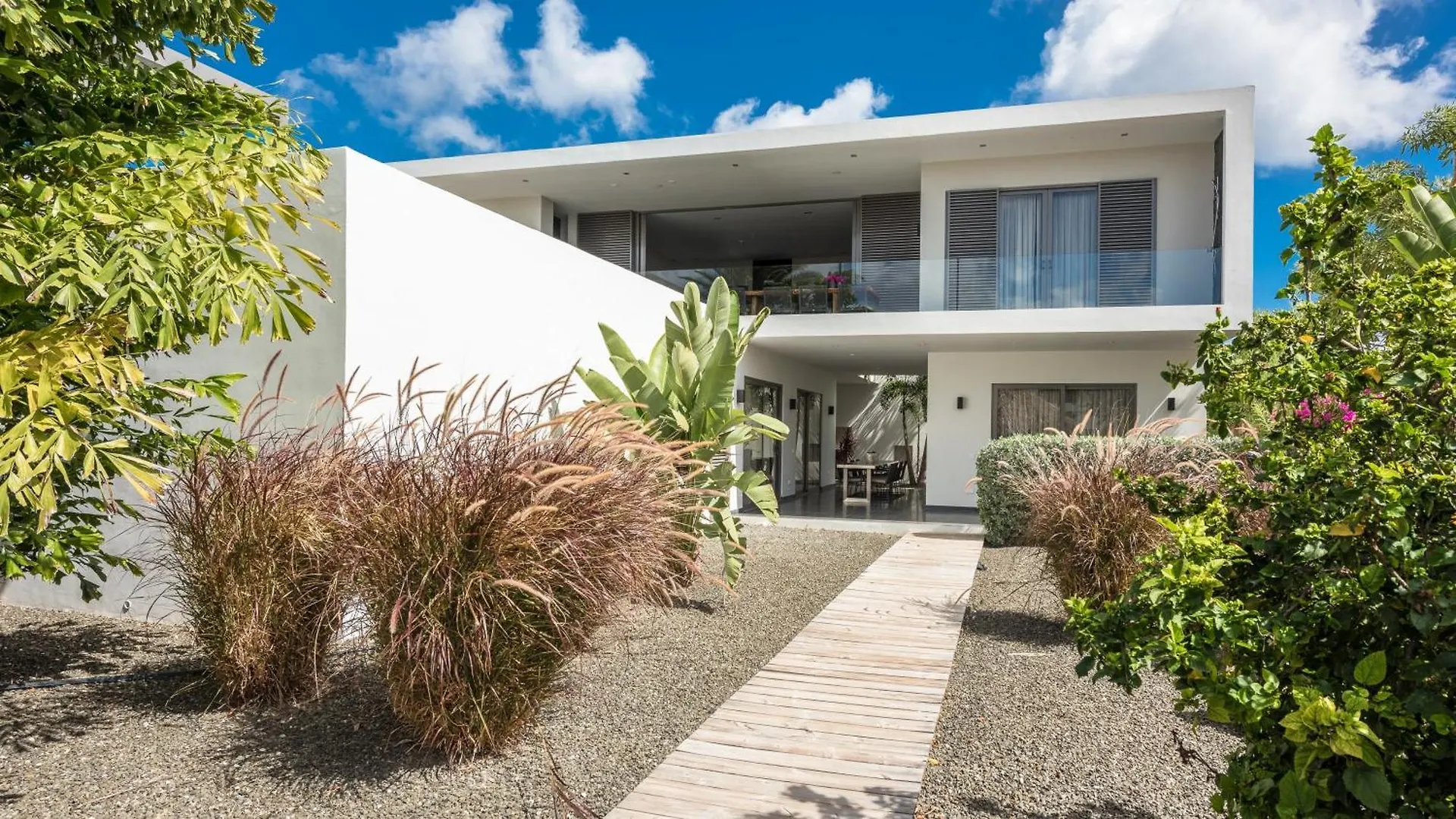The Pearl Of Jan Thiel Villa With Private Pool Gym And Game Room Willemstad